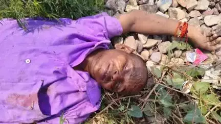 शाहजहांपुर: रोजा क्षेत्र में 1233 / 19 खंबे के पास ट्रेन की चपेट में आने से एक अज्ञात व्यक्ति की मौत, शिनाख्त में जुटी पुलिस