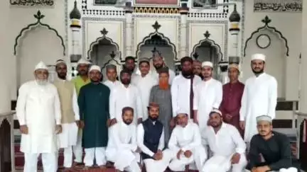 दाड़ी: डाडी प्रखंड क्षेत्र में अकीदत के साथ मनाई गई बकरीद, डोकाबेडा व गिददी सी के मस्जिद में नमाज अदा की गई