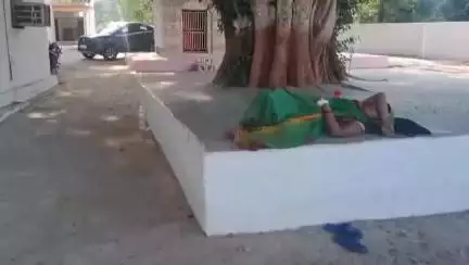 तिर्वा: ठठिया के हिम्मतपुर गांव में गाली-गलौज का विरोध करने पर महिला से मारपीट, पुलिस के सामने दबंग ने फोड़ा सिर