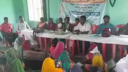 बिंद: उत्तरथु गांव में डॉ० अम्बेदकर समग्र सेवा अभियान के तहत विशेष विकास शिविर का आयोजन