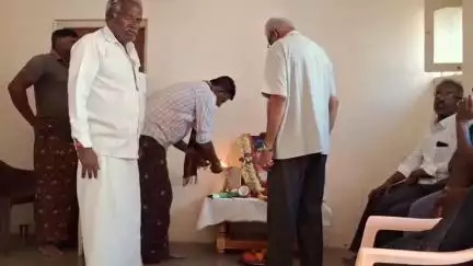 ಚಿಂತಾಮಣಿ: ಆರ್ ಸಿಬಿ ವಿಜಯೋತ್ಸವದ ವೇಳೆ ಕಾಲ್ತುಳಿತ ದುರಂತ ಕುರಟಹಳ್ಳಿಯ ಶ್ರವಣ್ ಸಾವು ಪುತ್ರಶೋಕದಿಂದ ಹೊರಬರಲಾರದೆ ತಂದೆ ತಾಯಿ ಕಣ್ಣೀರು.