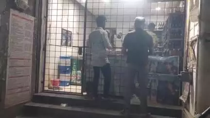 बालाघाट: एमएसपी से कम और एमआरपी से अधिक पर नहीं होगी मदिरा की बिक्री, 8 दुकानों पर हुई टेस्ट पर्चेस की कार्यवाही