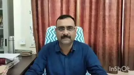 बदरवास: काम अधूरा रहने पर सुनाज पटवारी निलंबित, ढकरोरा पटवारी को नोटिस, एसडीएम ने अपर कलेक्टर की समीक्षा पर की कार्रवाई