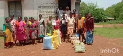 बस्तर: बस्तर ब्लॉक के राशन दुकानों में चावल उत्सव का आयोजन, तीन माह के चावल का एकमुस्त वितरण किया गया