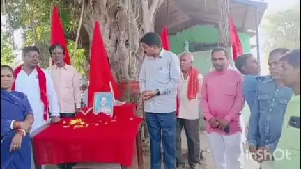 देवरी: देवरी प्रखंड के जमखोखरो मोड़ पर श्रद्धांजलि कार्यक्रम आयोजित