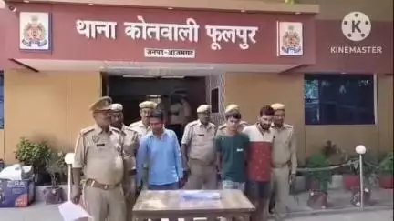 फूलपुर: फूलपुर कोतवाली की पुलिस ने जोखुगंज तिराहे से 3 अभियुक्तों को चोरी के रुपए, अवैध असलहा व कारतूस के साथ किया गिरफ्तार