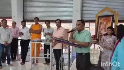 गुना नगर: सुभाष कॉलोनी में 7 दिवसीय श्रवण संस्कृति संस्कार शिक्षण शिविर शुरू, गुना एडीएम शामिल हुए