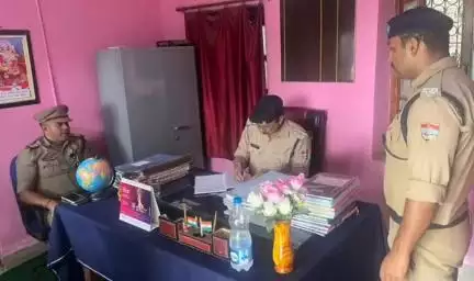 बाराकोट:सीओ चंपावत ने किया बाराकोट चौकी का औचक निरीक्षण।