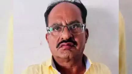 અડિયા ગામેથી પાટણ એસ.ઓ.જી પોલીસે  બોગસ તબીબ ને ઝડપી પાડ્યો