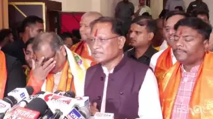 जगदलपुर: राजधानी में आयोजित स्टेट बेवरेजेस कारपोरेशन लिमिटेड के अध्यक्ष के शपथ ग्रहण समारोह में शामिल हुए मुख्यमंत्री विष्णु देव