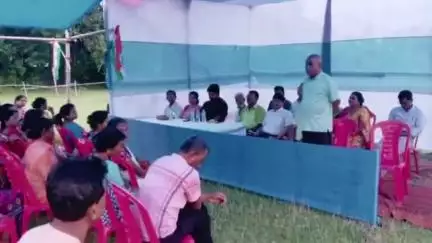 কোচবিহার ২: তৃণমূল কংগ্রেসের বুথ সম্মেলন অনুষ্ঠিত হলো পূর্ব বানেশ্বরে, উপস্থিত INTTUC জেলা সভাপতি