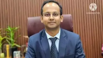 नवादा: नवादा में चल रही होम गार्ड की भर्ती प्रक्रिया पारदर्शी, डीएम ने दी जानकारी और बिचौलिए से सावधान रहने की चेतावनी