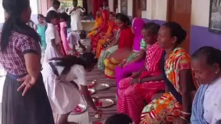 जरमुण्डी: प्रिय अंजली सरस्वती शिशु मंदिर सिटिकबोना में दादा-दादी, नाना-नानी सम्मान समारोह आयोजित