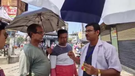 বর্ধমান ১: বিশ্ব খাদ্য নিরাপত্তা দিবস উপলক্ষে বিবেকানন্দ কলেজ মোড়ে ভেজাল খাদ্য সম্পর্কে সাধারণ মানুষকে সচেতন করল একটি সংস্থা
