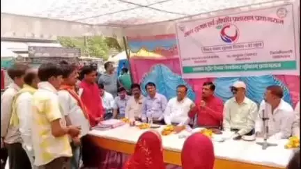 सोरांव: शांतिपुरम मार्केट में विश्व खाद्य सुरक्षा दिवस पर आयोजित की गई स्ट्रीट कार्यशाला