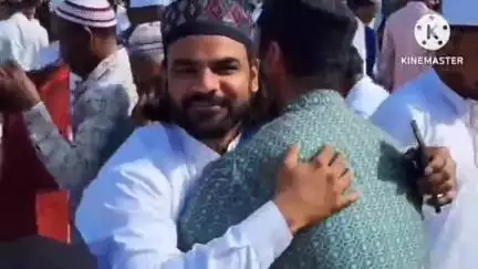 छबड़ा: छबड़ा ईदगाह पर हर्षोल्लास के साथ ईदुल अजहा की नमाज अदा की गई, गले मिलकर ईदुल अजहा की मुबारकबाद दी गई