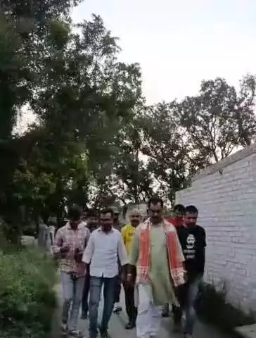 उजियारपुर: उजियारपुर के सभी बूथों पर युवाओं की भागीदारी के लिए भाजपा नेता ने चलाया जनसंपर्क अभियान