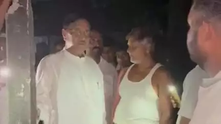 जलालगढ़: जलालगढ़ प्रखण्ड अंतर्गत दनसार पंचायत के वार्ड न० 6 में आग लगने से घर का सारा सामान जलकर हुआ राख