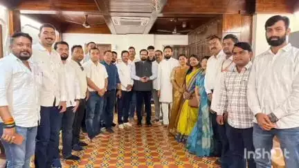 पालघर: जिल्ह्यातील शिंदे गटाच्या पदाधिकाऱ्यांनी ठाणे येथे खासदार नरेश म्हस्के यांची घेतली भेट