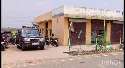 संपतचक: पचरूखिया पुलिस ने छह मामलों में वांछित आरोपी को भगवानपुर देलरसौखी स्थित घर से किया गिरफ्तार