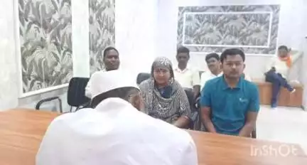 गडचिरोली: जनसंपर्क कार्यालय गडचिरोली येथे खा.डाॅ नामदेव कीरसान यानी जनसमस्या संदर्भात जनतेशी चर्चा
