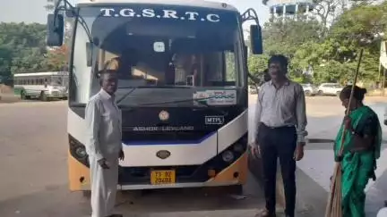 కోరుట్ల: ఖానాపూర్ నుండి హైదరాబాద్ వరకు మెట్పల్లి ఆర్టీసీ బస్సును ప్రారంభించిన డిపో మేనేజర్ దేవరాజు