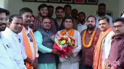 नवागढ़: बेमेतरा रेस्ट हाउस में प्रदेश भाजपा अनुसूचित जाति मोर्चा के अध्यक्ष नवीन मारकंडे का विधायक एवं भाजपाइयों ने किया अभिनंदन