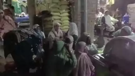 नौगढ़: चावल से लदी तेज रफ्तार पिकअप ने 8 साल के बच्चे को रौंदा, अस्पताल ले जाते समय हुई मौत, कपितलवस्त थाना के पास की घटना