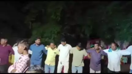 સાગબારા: સાગબારા તાલુકાનાં પીપરીપાડા ગામે લગ્ન પ્રસંગ મા ગુજરાત પ્રદેશ આદિજાતી સેલ જનરલ સેક્રેટરી ઉપસ્થિત.