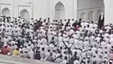 खकनार: बुरहानपुर की ईद: शाही ईदगाह में उमड़ा जनसैलाब, नेपानगर, खकनार और शाहपुर में भी नमाज़ अदा हुई