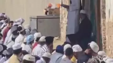 किशनगढ़: किशनगढ़ के मझेला रोड स्थित ईदगाह में ईद उल अजहा की नमाज़ काजी जहुर मोहम्मद ने अदा की, अमन-चैन की दुआ की गई