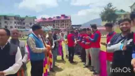 रोहड़ू: खेल खेलो, नशा छोड़ो के तहत टिक्कर में खेल प्रतियोगिता का आयोजन, मुख्य अतिथि सीनियर असिस्टेंट नरवीर पहुंचे