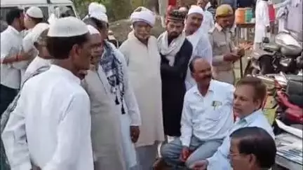 डलमऊ: डलमऊ कस्बा समेत ग्रामीण क्षेत्रों में धूमधाम से मनाया गया ईद उल अजहा का त्यौहार
