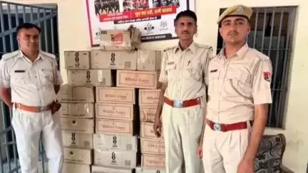चितलवाना: छोटी विरोल सरहद में अवैध शराब की बड़ी खेप पकड़ी गई, 41 कार्टन शराब से भरी कार जब्त, चालक फरार