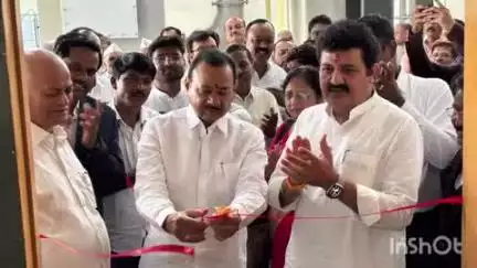 यवतमाळ: लोहार एमआयडीसी परिसरात जयवंत इंडस्ट्रीजच्या उद्घाटन सोहळ्यास आ. बाळासाहेब मांगुळकर यांनी उपस्थित राहून दिल्या शुभेच्छा
