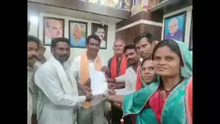 राजिम: ग्राम पंचायत मालगांव में बुनियादी सुविधाओं को लेकर ग्रामीणों ने विधायक से लगाई गुहार