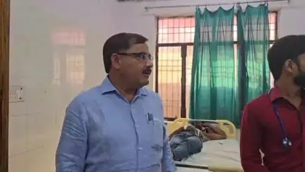 नवाबगंज: बाराबंकी ट्रामा सेंटर में हालात बदले, बेडशीट और गद्दे बदले गए, सफाई व्यवस्था को किया दुरुस्त