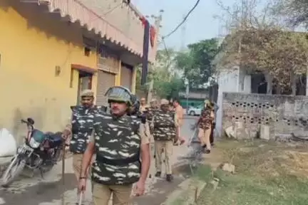 सकलडीहा: बकरीद पर्व पर सकलडीहा में शांतिपूर्ण माहौल, विभिन्न क्षेत्रों में भारी पुलिस बल तैनात रहा