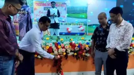 কমলপুর: সালেমা কমিউনিটি হলে "Educational Entertainment Week" এর অংশ হিসেবে এক সাংস্কৃতিক  এবং পুরস্কার বিতরণী অনুষ্ঠান অনুষ্ঠিত