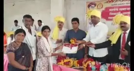 देऊळगाव राजा: मातंग समाजातील गुणवंत विद्यार्थी व पालक यांचा सत्कार सोहळा नगरपरिषद सभागृहात  मातंग युथ फेडरेशनच्या वतीने संपन्न
