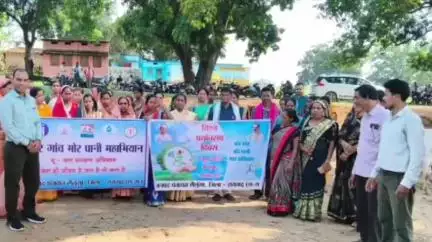 लैलूंगा: लैलूंगा में मोर गांव मोर पानी अभियान के तहत 75 ग्राम पंचायतों के प्रतिनिधियों को जल संरक्षण के लिए किया जा रहा जागरूक