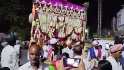 అనంతపురం నగరంలో ఉజ్జినప్ప స్వామి ఊరేగింపు, భారీగా తరలివచ్చిన భక్తులు