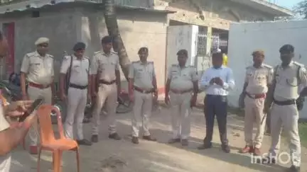 आलमनगर: आलमनगर प्रखंड क्षेत्र में बकरीद का त्यौहार शनिवार को धूमधाम से मनाया गया