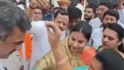 नगर: सावेडीत शिवसेना शिदे गटाचा पदाधिकारी मेळवा संपन्न : मंत्री देसाई यांची उपस्थिती