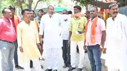 मेहसी: मंगराही में 9 जून को मछुआरा आयोग के नव मनोनित अध्यक्ष के स्वागत समारोह के स्थल का निरीक्षण किया विधायक श्यामबाबू ने