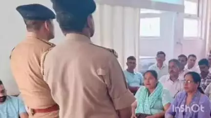परागपुर: डीएसपी डाडासीबा और SHO संसारपुर टेरेस ने कानून विद्यालय के तहत क्षेत्र में लोगों को किया जागरूक