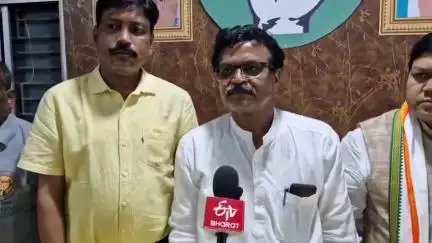 जशपुर: युक्तियुक्तकरण के खिलाफ कांग्रेस ने किया हल्लाबोल, 10 हजार स्कूल बंद करने के आरोप में प्रदेशव्यापी आंदोलन की घोषणा