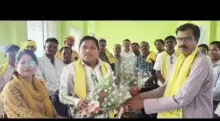 बलौदाबाज़ार: सर्व आदिवासी समाज बलौदा बाजार युवक प्रभाग को मिला नया नेतृत्व, संतोष ध्रुव बने जिला अध्यक्ष