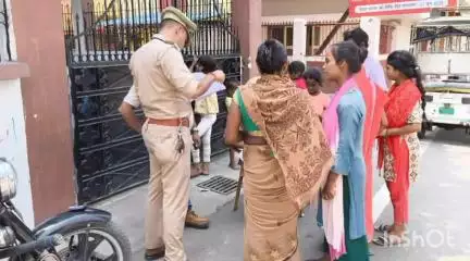 बरेली: बरेली पुलिस ने बांग्लादेशी घुसपैठियों और संदिग्ध व्यक्तियों के खिलाफ चलाया विशेष सत्यापन अभियान