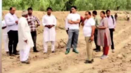 शाहाबाद: CDO ने चमरौआ ब्लॉक में 12 किलोमीटर लंबी आस्तिव खो चुकी रेवती नदी को नरेगा के द्वारा पुर्नजीवित करने का काम शुरू किया